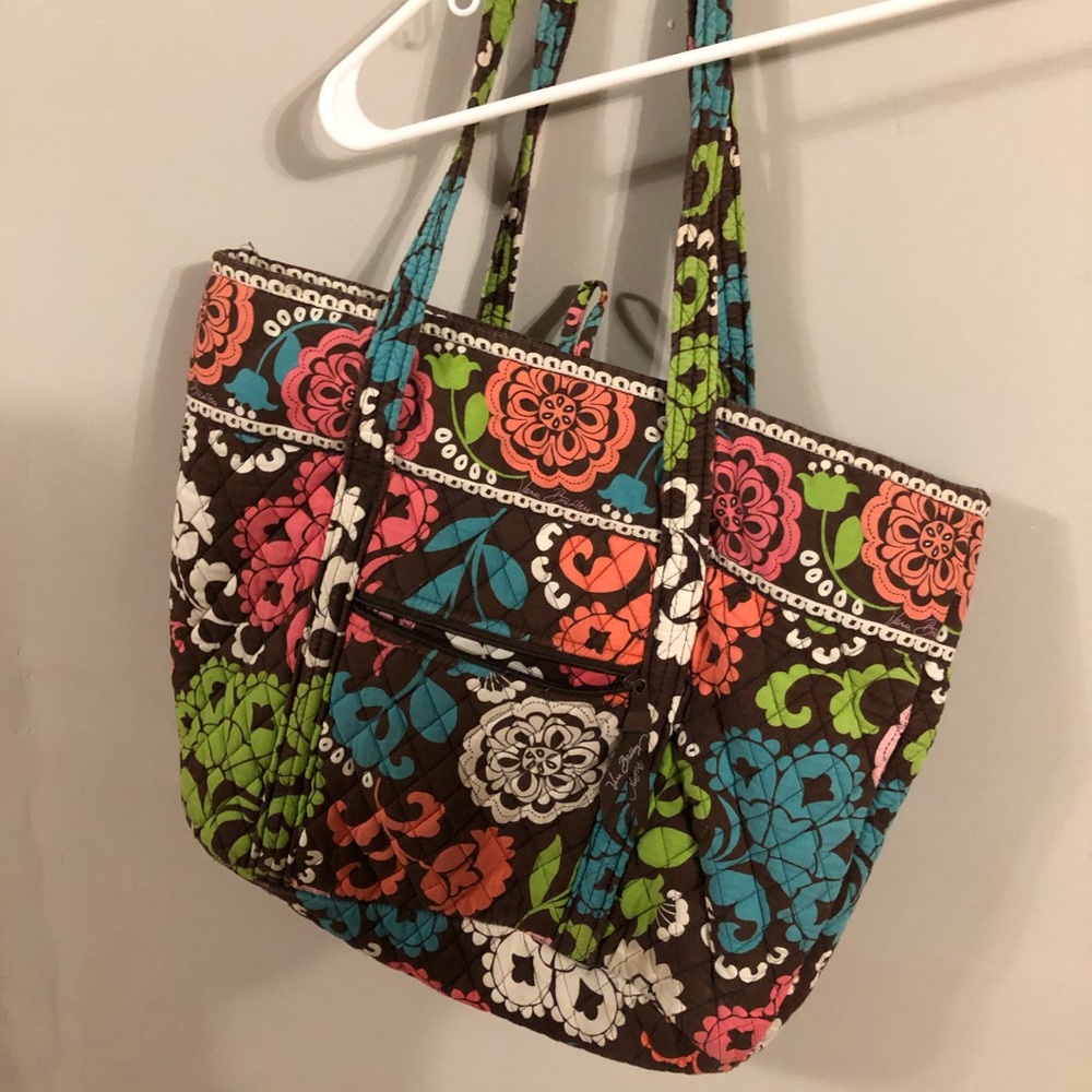 Large Vera Bradley tote - Picture 2 of 5